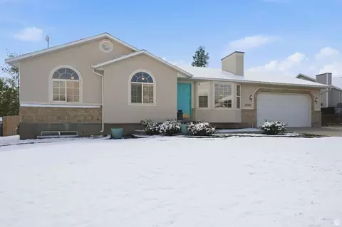 13951 S Haystack Peak Cir, Riverton, UT 84096
