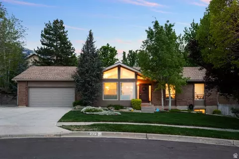 9722 S Buttonwood Cir, Sandy, UT 84092