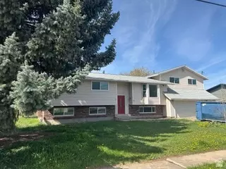 470 S Whitesides St, Layton, UT 84041