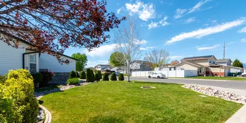 Exterior - 583 S 1540 W, Orem, UT 84058 photo 4 of 8