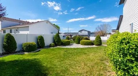 Exterior - 583 S 1540 W, Orem, UT 84058 photo 3 of 8