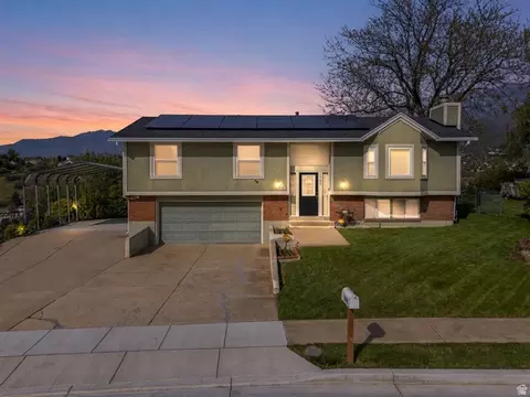 1701 E Hillsboro Dr, Layton, UT 84040