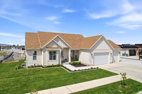 Exterior - 283 N 500 W, Mapleton, UT 84664 photo 2 of 15