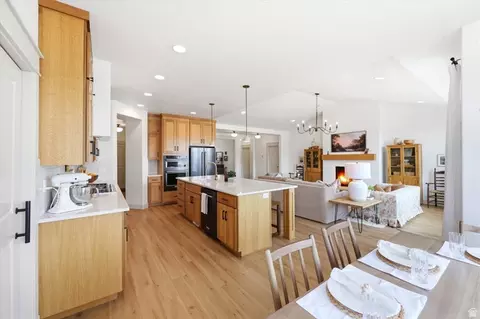 Kitchen - 283 N 500 W, Mapleton, UT 84664 photo 2 of 10