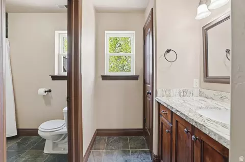 Bath - 486 E 100 N, Tremonton, UT 84337 photo 3 of 5