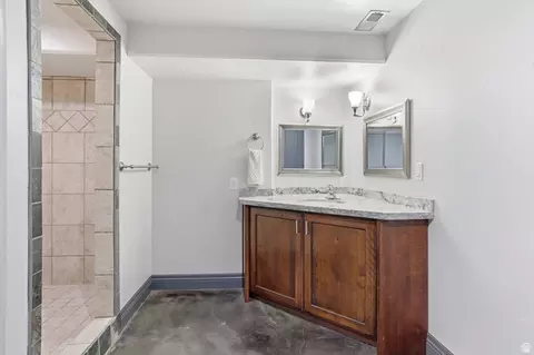 Bath - 486 E 100 N, Tremonton, UT 84337 photo 4 of 5