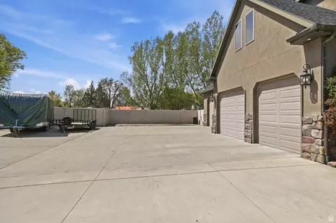 Exterior - 486 E 100 N, Tremonton, UT 84337 photo 5 of 8