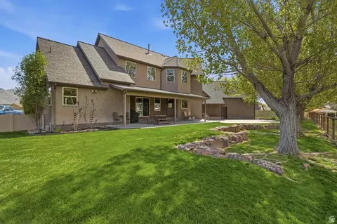 Exterior - 486 E 100 N, Tremonton, UT 84337 photo 3 of 8