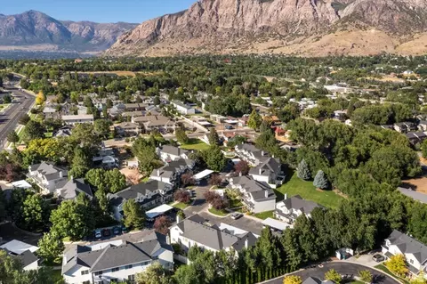 View/Area - 1027 E Sara Ln S, Ogden, UT 84404 photo 7 of 8