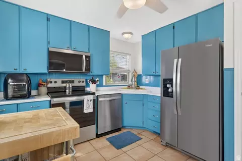 Kitchen - 205 E 7660 S, Midvale, UT 84047 photo 2 of 2