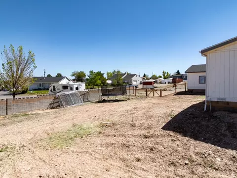 Exterior - 1637 E Midvalley Rd, Enoch, UT 84721 photo 9 of 9
