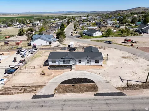 View/Area - 1637 E Midvalley Rd, Enoch, UT 84721 photo 1 of 5