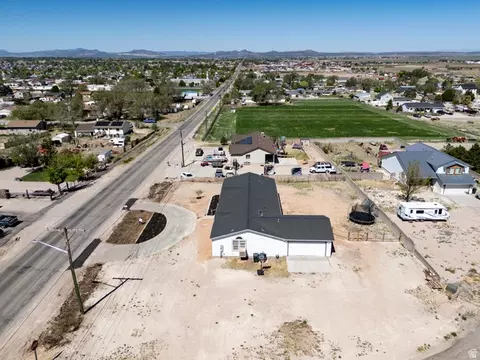 View/Area - 1637 E Midvalley Rd, Enoch, UT 84721 photo 3 of 5