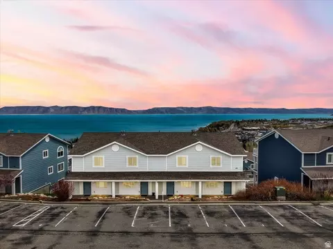 890 N Newberg Pl #3, Garden City, UT 84028