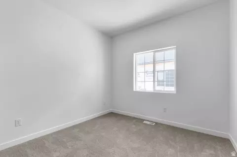 Bedroom - 1578 E Duckwater Peak, Eagle Mountain, UT 84005 photo 3 of 4