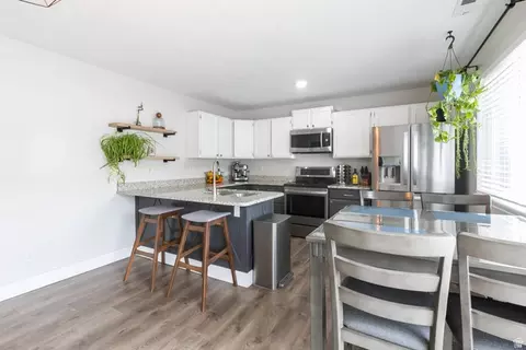 134 W 2525 N, Harrisville, UT 84414