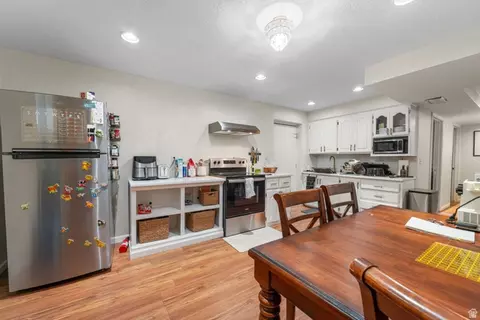 Kitchen - 595 N 500 W, Orem, UT 84057 photo 4 of 5