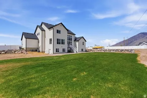 Exterior - 354 N 800 W, Mapleton, UT 84664 photo 5 of 21