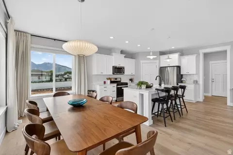 Dining - 354 N 800 W, Mapleton, UT 84664 photo 1 of 4