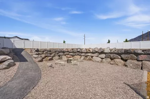 Exterior - 354 N 800 W, Mapleton, UT 84664 photo 14 of 34