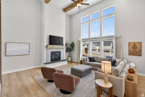 Living - 354 N 800 W, Mapleton, UT 84664 photo 3 of 4