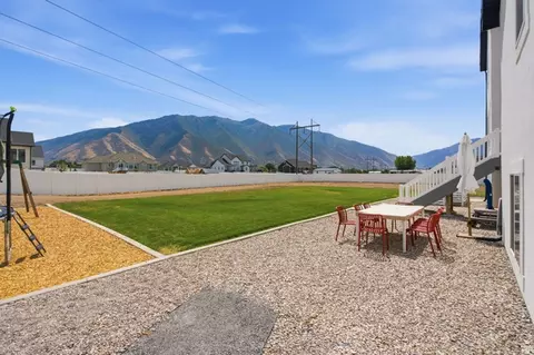 Exterior - 354 N 800 W, Mapleton, UT 84664 photo 12 of 34