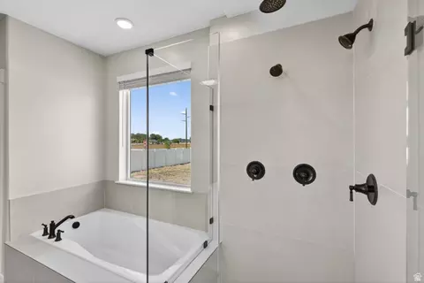 Bath - 354 N 800 W, Mapleton, UT 84664 photo 4 of 6
