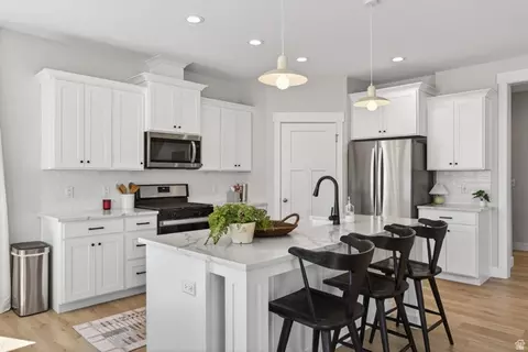 Kitchen - 354 N 800 W, Mapleton, UT 84664 photo 1 of 5