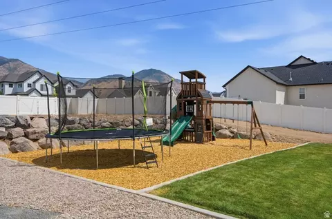 Exterior - 354 N 800 W, Mapleton, UT 84664 photo 15 of 34