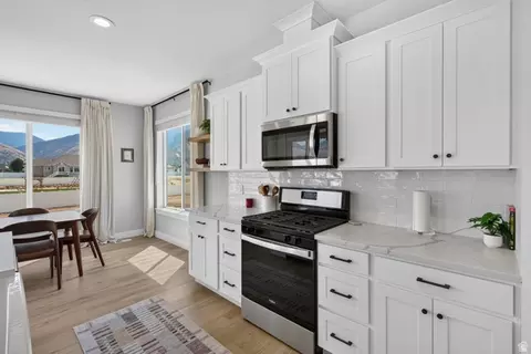 Kitchen - 354 N 800 W, Mapleton, UT 84664 photo 4 of 5