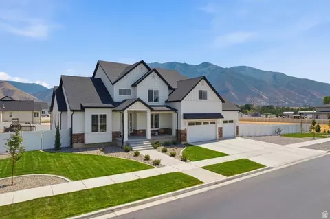 Exterior - 354 N 800 W, Mapleton, UT 84664 photo 2 of 34