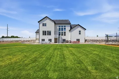 Exterior - 354 N 800 W, Mapleton, UT 84664 photo 8 of 34