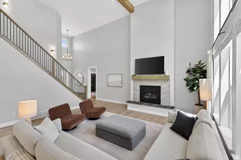Living - 354 N 800 W, Mapleton, UT 84664 photo 2 of 4