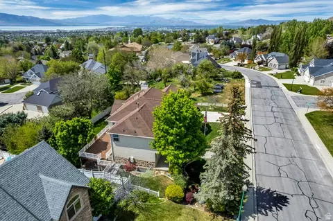View/Area - 744 E Sunrise Dr N, Orem, UT 84097 photo 18 of 20