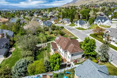 View/Area - 744 E Sunrise Dr N, Orem, UT 84097 photo 4 of 20