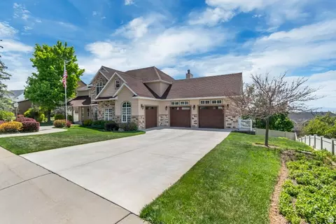 Exterior - 744 E Sunrise Dr N, Orem, UT 84097 photo 3 of 8