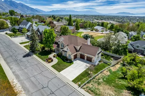View/Area - 744 E Sunrise Dr N, Orem, UT 84097 photo 13 of 20