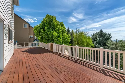 Exterior - 744 E Sunrise Dr N, Orem, UT 84097 photo 4 of 8