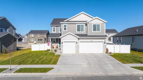 1077 E Postmark Pl, Eagle Mountain, UT 84005