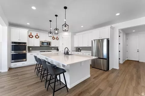 Kitchen - 1077 E Postmark Pl, Eagle Mountain, UT 84005 photo 1 of 3
