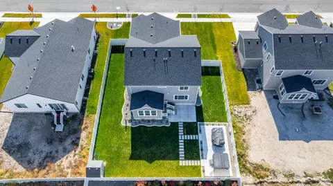 View/Area - 1077 E Postmark Pl, Eagle Mountain, UT 84005 photo 1 of 6