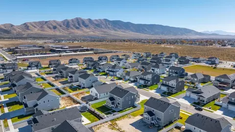 View/Area - 1077 E Postmark Pl, Eagle Mountain, UT 84005 photo 4 of 6