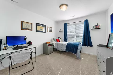 Bedroom - 1077 E Postmark Pl, Eagle Mountain, UT 84005 photo 4 of 4