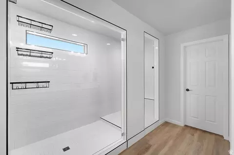 Bath - 1077 E Postmark Pl, Eagle Mountain, UT 84005 photo 3 of 4