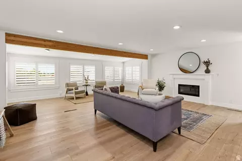 Living - 1265 N 850 E, Bountiful, UT 84010 photo 1 of 6