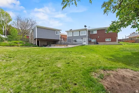 Exterior - 1265 N 850 E, Bountiful, UT 84010 photo 5 of 6