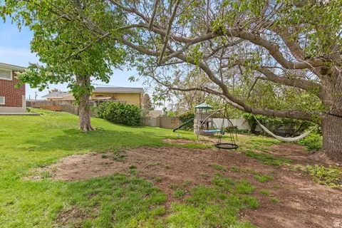 Exterior - 1265 N 850 E, Bountiful, UT 84010 photo 6 of 6