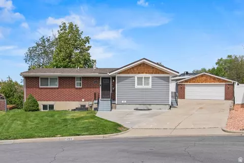 Exterior - 1265 N 850 E, Bountiful, UT 84010 photo 1 of 6