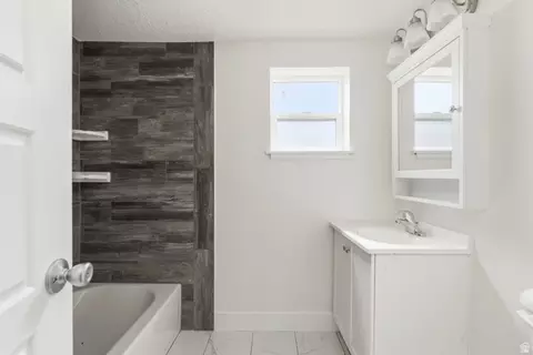 Bath - 1265 N 850 E, Bountiful, UT 84010 photo 10 of 10