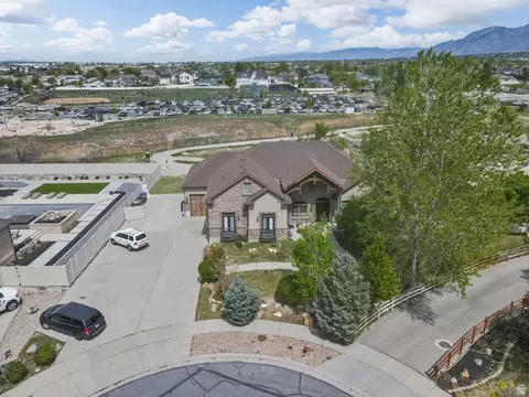217 E Scenic Peak Cv, Draper, UT 84020